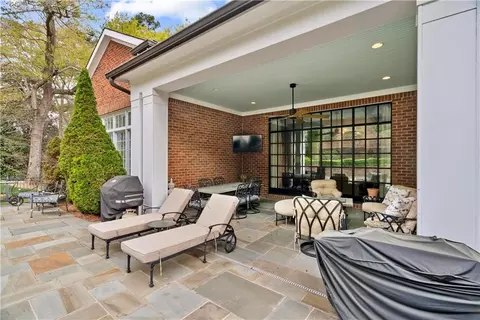 Exterior - 315 E Line St, Calhoun, GA 30701 photo 11 of 15