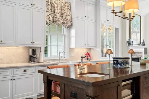 Kitchen - 315 E Line St, Calhoun, GA 30701 photo 7 of 12