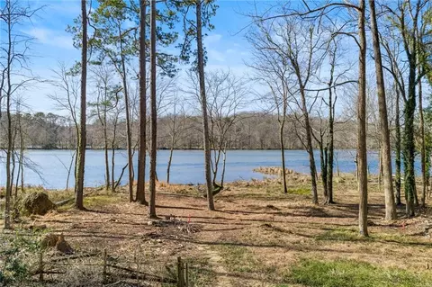 9355 Huntcliff Trce, Atlanta, GA 30350