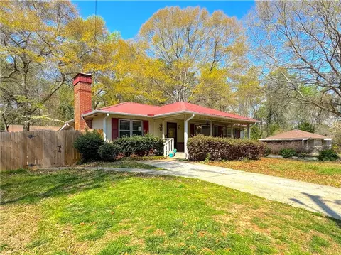 6383 Arthur Dr, Lithia Springs, GA 30122