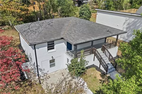 612 Robert St NW, Atlanta, GA 30318