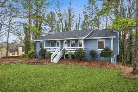 6595 Oakwood Dr, Douglasville, GA 30135