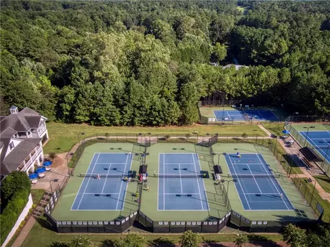 View/Area - 1325 Rolling Links Dr, Alpharetta, GA 30004 photo 6 of 11