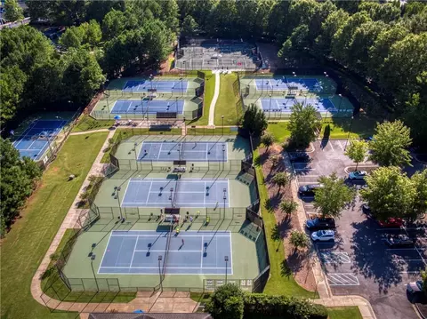 View/Area - 1325 Rolling Links Dr, Alpharetta, GA 30004 photo 10 of 11