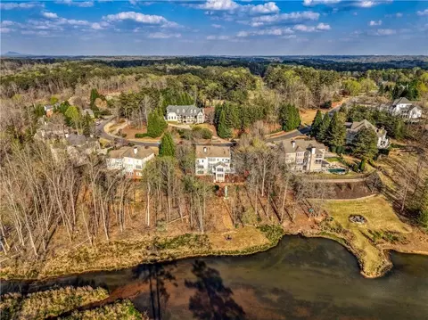View/Area - 1325 Rolling Links Dr, Alpharetta, GA 30004 photo 7 of 11