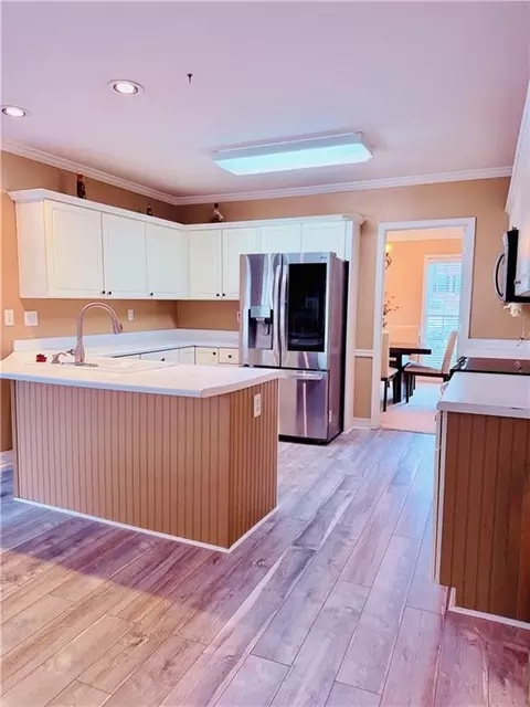 Kitchen - 3830 Peachbluff Ct, Duluth, GA 30097 photo 2 of 6