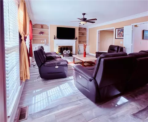 Living - 3830 Peachbluff Ct, Duluth, GA 30097 photo 2 of 3