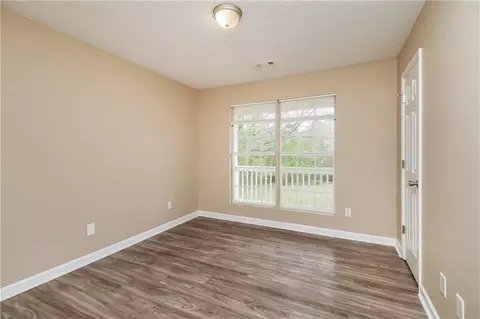 Bedroom - 101 Live Oak Dr, Jackson, GA 30233 photo 4 of 6