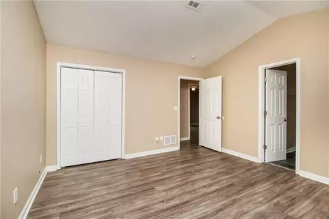 Bedroom - 101 Live Oak Dr, Jackson, GA 30233 photo 5 of 6