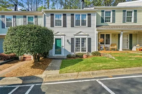 2605 Queen Anne Ct, Atlanta, GA 30350