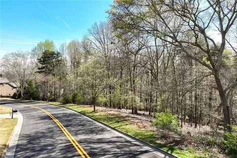 304 Point Olympus Dr, Gainesville, GA 30506