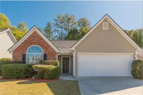 2110 Laurel Pointe Ln, Lawrenceville, GA 30043