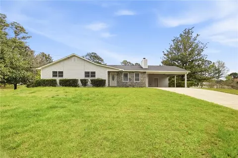 5071 Hubert Dr, Powder Springs, GA 30127