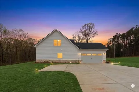 Exterior - 171 Strickland, Forsyth, GA 31029 photo 2 of 10