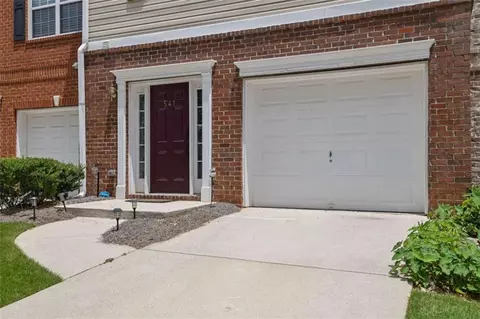 541 Lantern Wood Dr, Scottdale, GA 30079