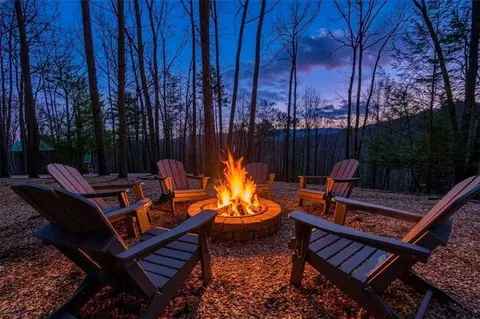 494 Lower Prince Mountain Rd, Blue Ridge, GA 30513