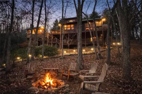 35 Wunder Bear Ridge Rd, Morganton, GA 30560