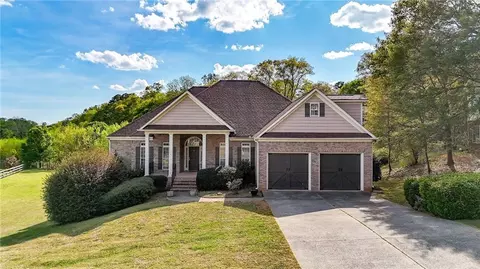 459 Waterford Dr, Cartersville, GA 30120