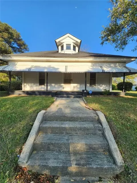 458 Macon St, Mcdonough, GA 30253