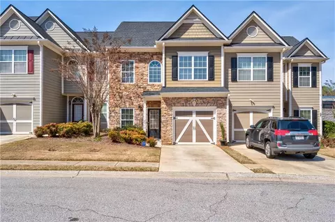 25 Village Gln, Dallas, GA 30157