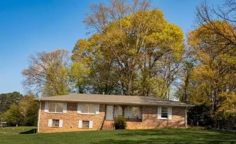 3895 Wesley Dr, Lithia Springs, GA 30122