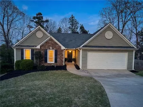 1906 Newpark Ct NW, Acworth, GA 30101