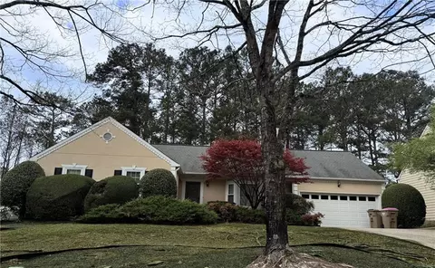 11120 Abbotts Station Dr, Johns Creek, GA 30097