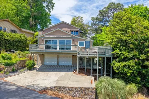 145 Kinross Ct, Roswell, GA 30076