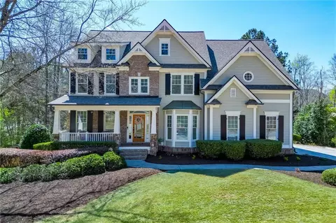 277 Lostwood Trl, Sugar Hill, GA 30518