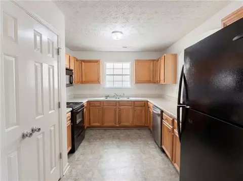 11241 Aliyah Dr, Hampton, GA 30228 photo 2