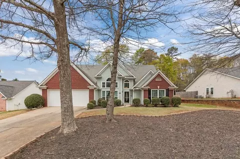 5780 Newberry Point Dr, Flowery Branch, GA 30542