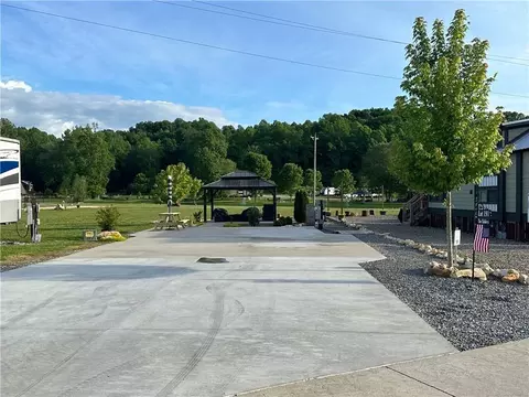 191 Mountain Meadows Drive, Morganton, GA 30560