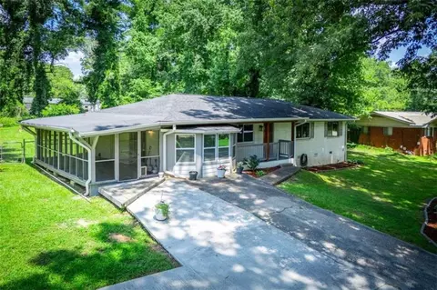 2057 Terry Ln, Douglasville, GA 30135