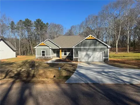 638 Highland Avenue Ave, Hartwell, GA 30643