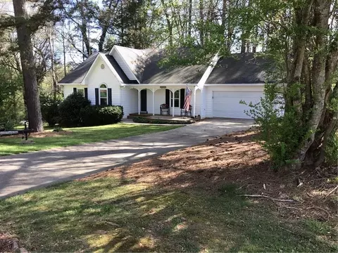 7725 Silversmith Dr, Cumming, GA 30028