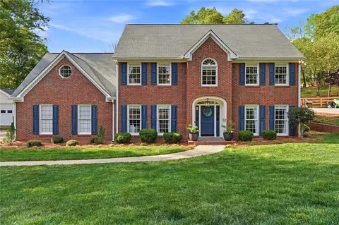 2116 Candlewood Ct NE, Marietta, GA 30066