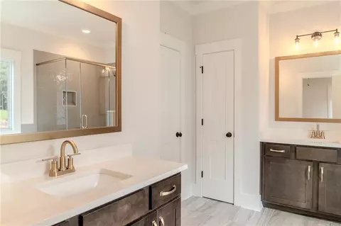 Bath - 135 River Ridge Walk, Monroe, GA 30656 photo 2 of 8
