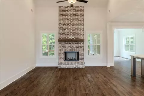 Living - 135 River Ridge Walk, Monroe, GA 30656 photo 4 of 5