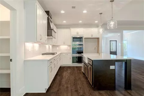 Kitchen - 135 River Ridge Walk, Monroe, GA 30656 photo 1 of 6