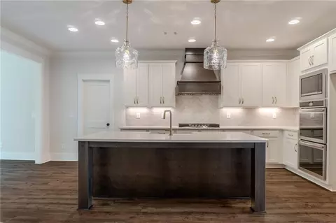 Kitchen - 135 River Ridge Walk, Monroe, GA 30656 photo 6 of 6