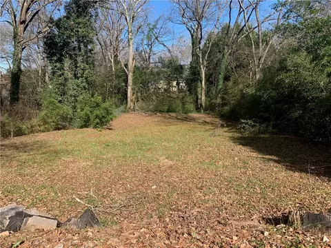 1943 Westwood Ave, East Point, GA 30344