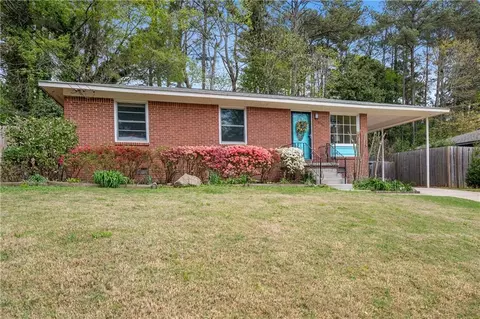 1019 Greenbriar Cir, Decatur, GA 30033