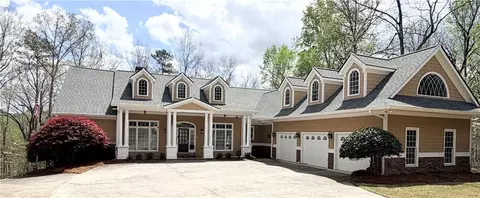 5660 Knotty Ridge Dr, Douglasville, GA 30135