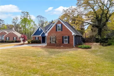 2113 Wapakonata Ct, Bethlehem, GA 30620 photo 2