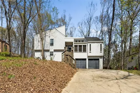 1309 Laurel Cliff Dr, Smyrna, GA 30082