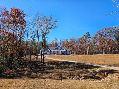 476 Christmas Tree Rd, Homer, GA 30547