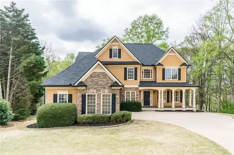 8670 Woodland View Dr, Gainesville, GA 30506