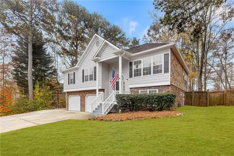 5907 Seven Oaks Dr, Powder Springs, GA 30127