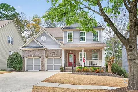 7916 Keepsake Ln, Flowery Branch, GA 30542