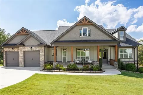 61 Roberson Dr, Cartersville, GA 30121